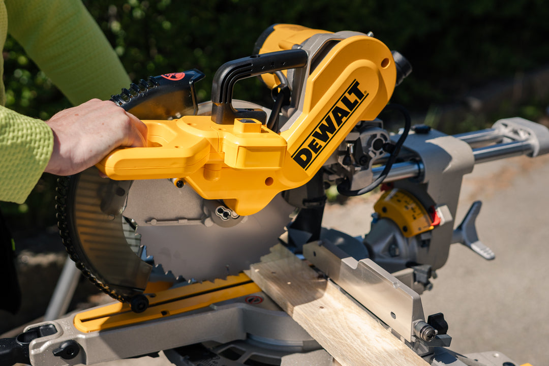 Dewalt DWS727-QS Kapp-/Gjærsag 