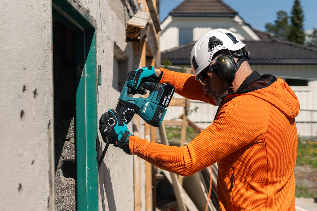 Meisling og demolering med borhammer