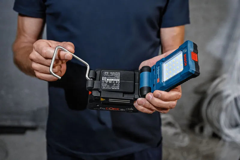 Bosch Lykt Gli 18V-800 Uten Batteri Og Lader