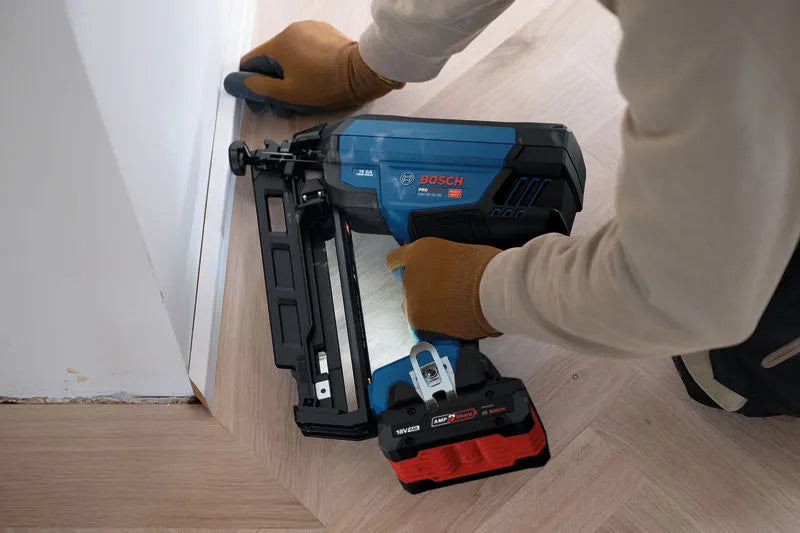 Bosch Dykkertpistol GNH 18V-64-3M Uten Batteri Og Lader L-Boxx