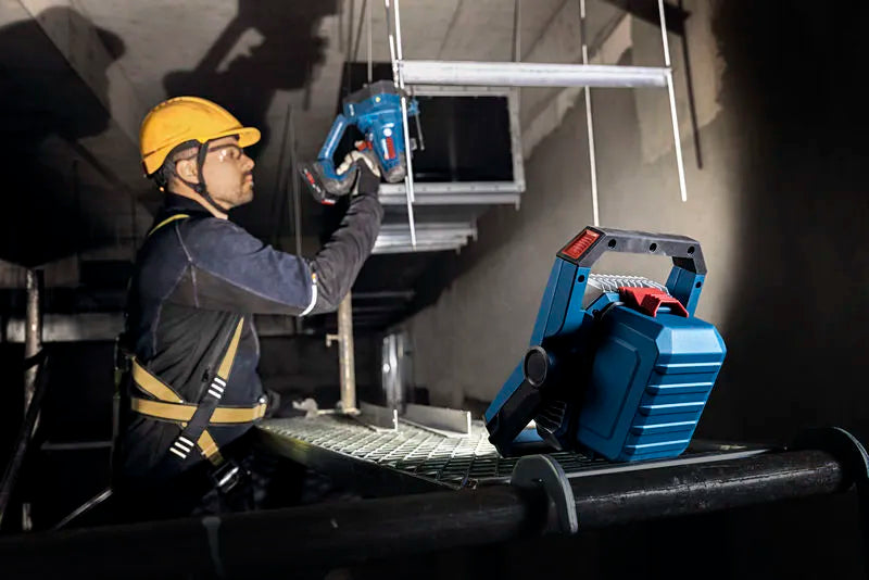 Bosch Arbeidslampe GLI 18V-3000 Uten Batteri Og Lader