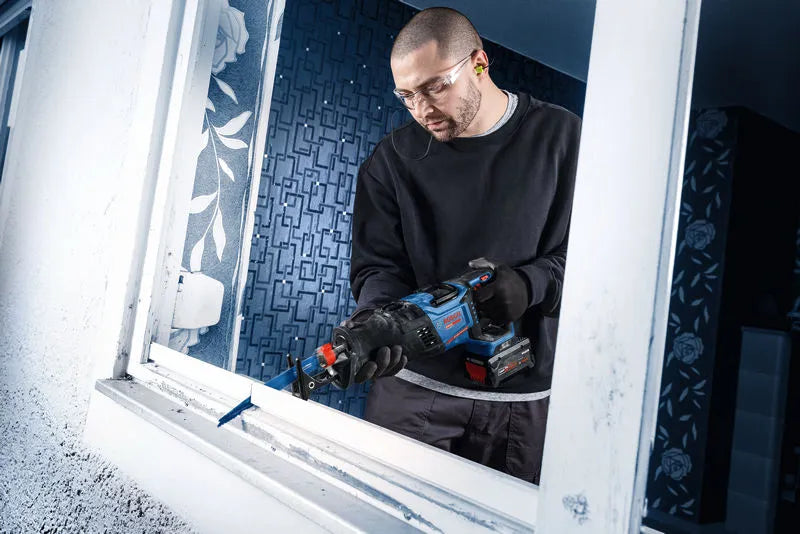 Bosch Bajonettsag EXSA 18V-32 EXPERT Uten Batteri Og Lader I Pappeske