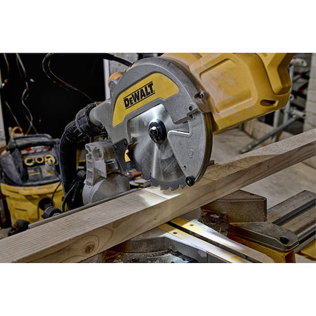 Dewalt Kapp- Og Gjærsag DWS777 216 Mm