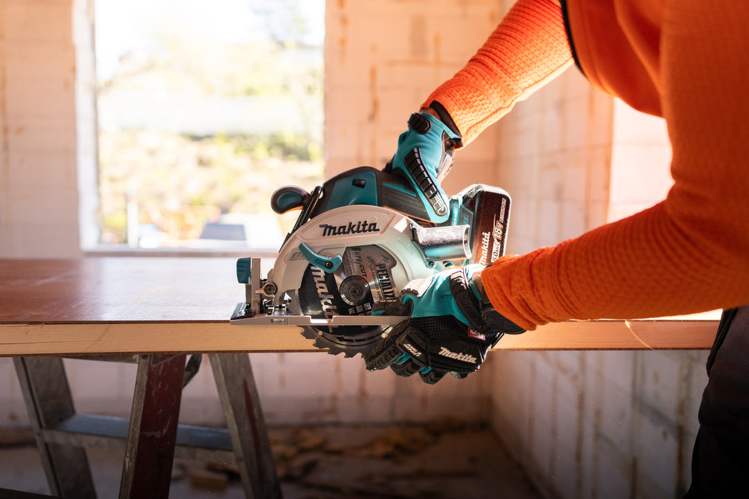 Makita Sirkelsag LXT 18V DHS680