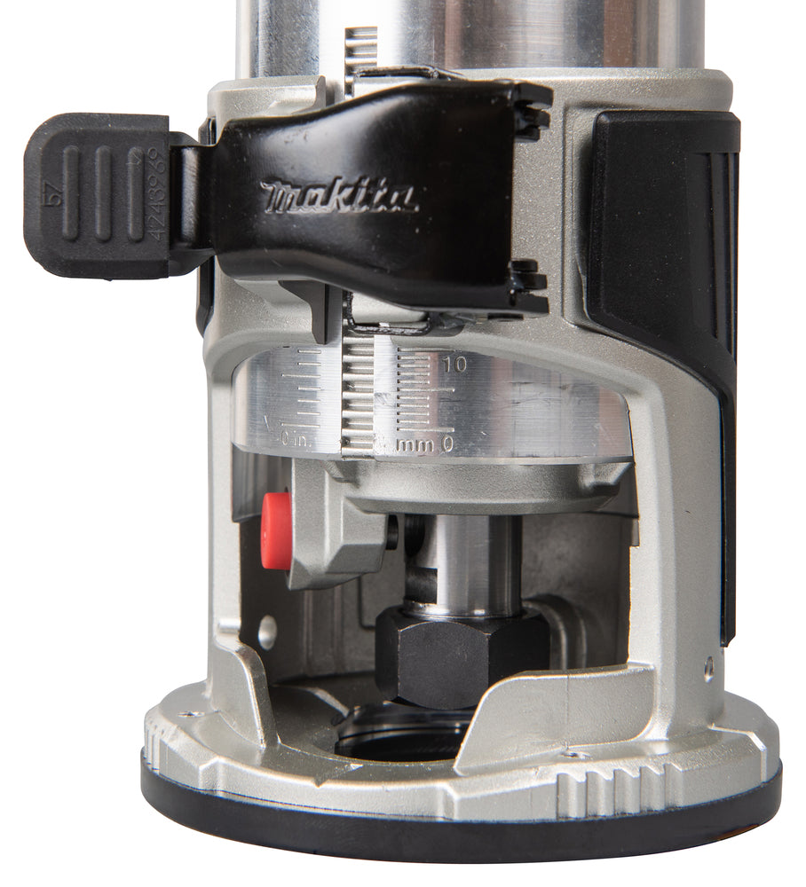 Makita Overfres 40V Rt001Gz04 8Mm