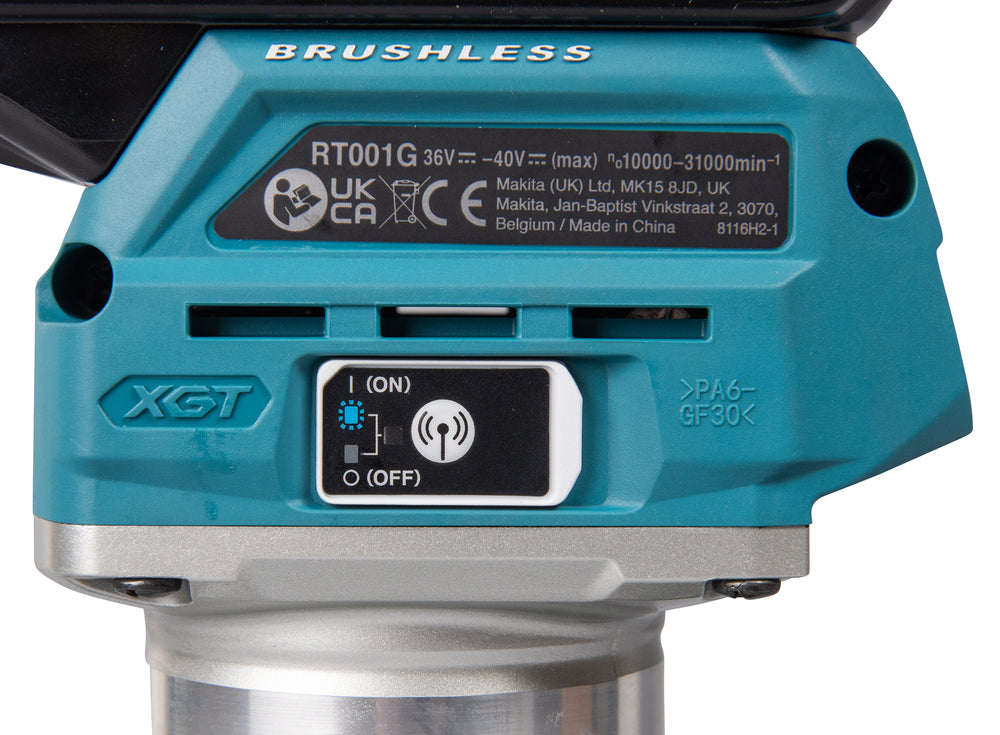 Makita Overfres 40V Rt001Gz04 8Mm
