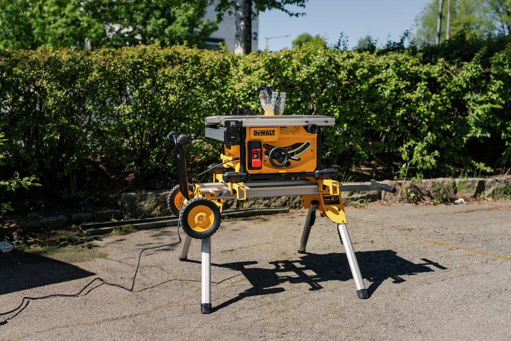 Dewalt Bordsag 210 Mm Med Sagbord