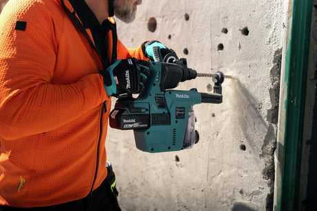 Makita Kombihammer SDS+ LXT 18V DHR243 Med Støvsuger Uten Batteri Og Lader