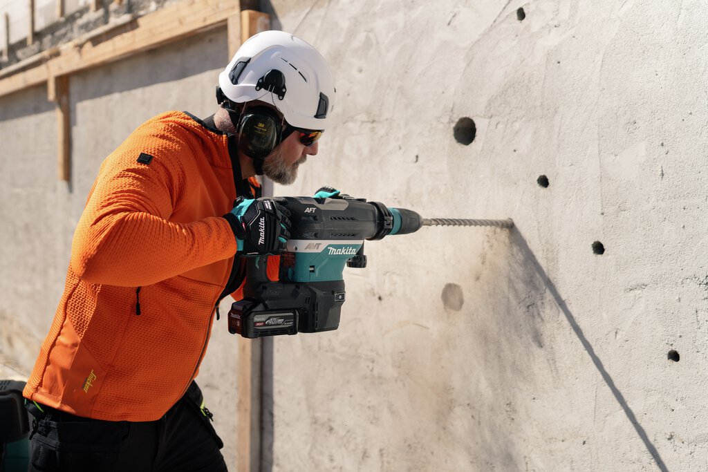 Makita Kombihammer SDS Max XGT 40V HR005G Uten Batteri Og Lader